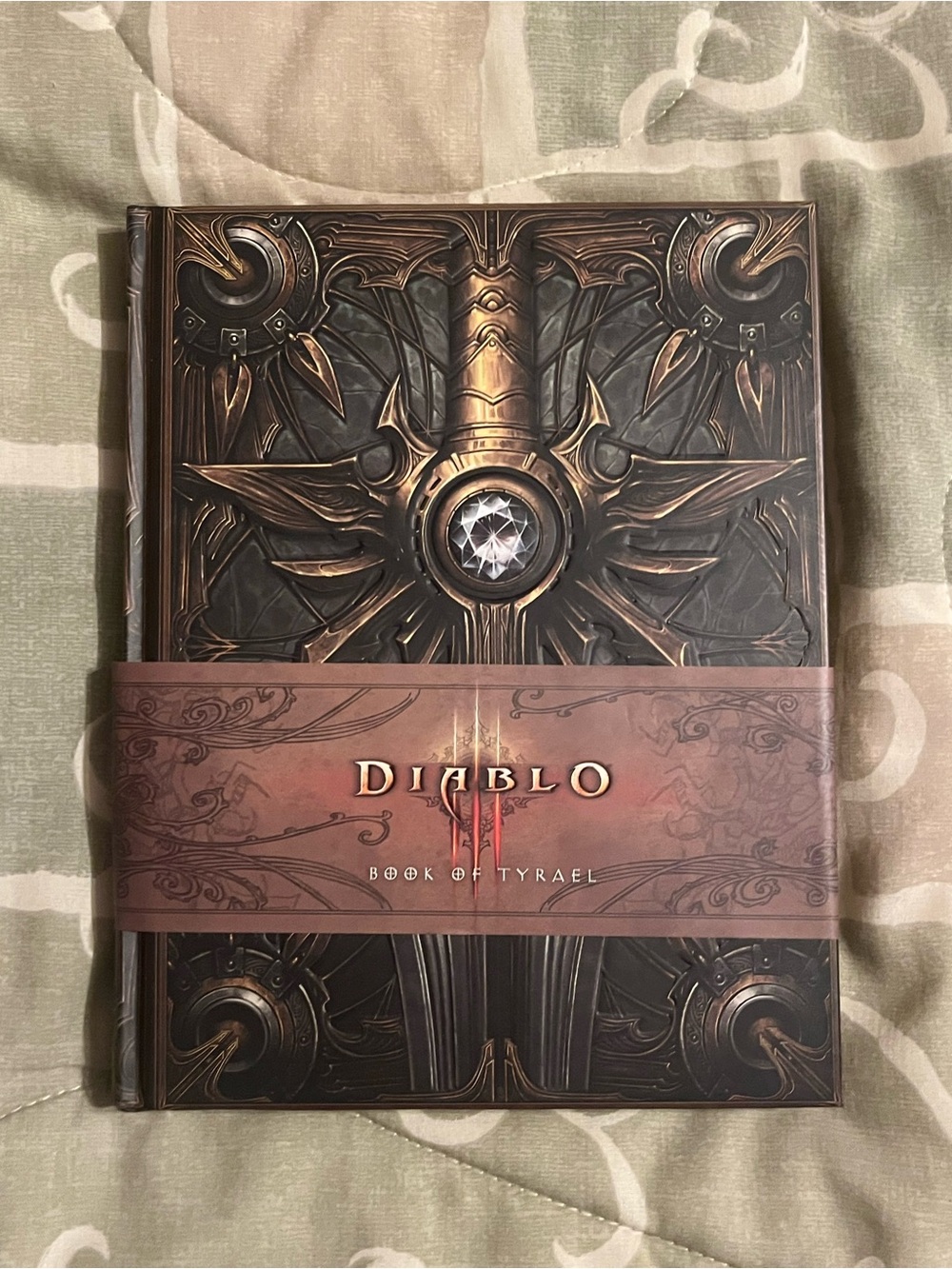 Blizzard Entertainment Diablo III Book of Tyrael Illustrated Hardcover 2013